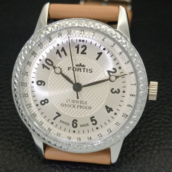 Vintage 1970 Fortis Manual Mens Silver Watch W/Leather Strap & Black accents - Picture 3 of 9